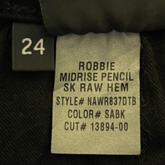 Hudson Jeans Robbie Mid-rise Pencil Mini Skirt With Raw Hem - Picture 14 of 16